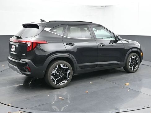 Used 2024 Kia Seltos SX image 11