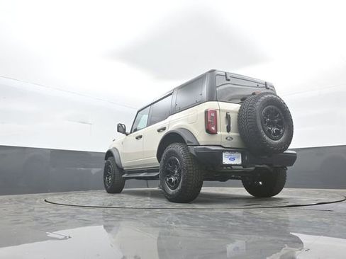 New 2026 Ford Bronco Badlands w/ Sasquatch Package image 28