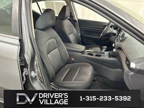 Used 2023 Nissan Altima 2.5 S FWD image 22