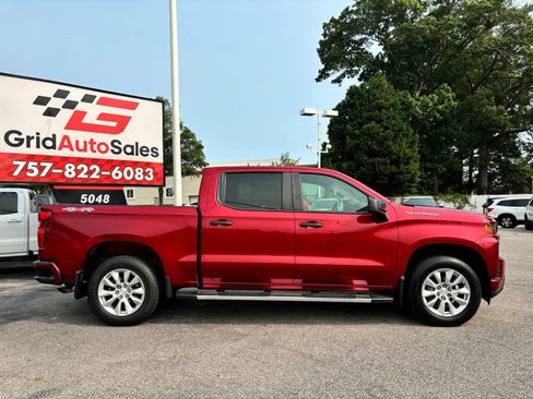 Used 2021 Chevrolet Silverado 1500 Custom w/ Safety Confidence Package AWD/4WD image 2