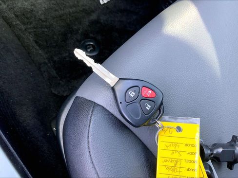 Used 2018 Toyota 4Runner SR5 Premium image 14