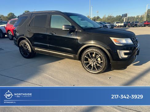 Used 2017 Ford Explorer XLT w/ Equipment Group 202A image 1