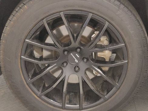 Used 2020 Ford Explorer XLT w/ Equipment Group 202A RWD image 31