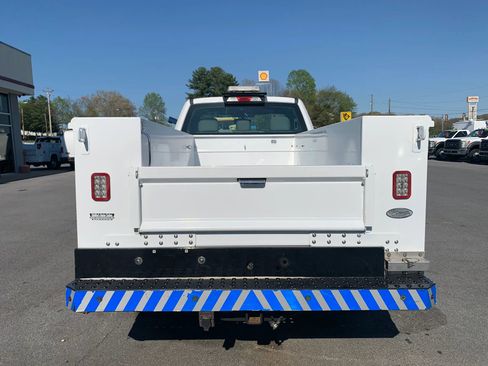 Used 2017 Ford F250 XL w/ Power Equipment Group image 6