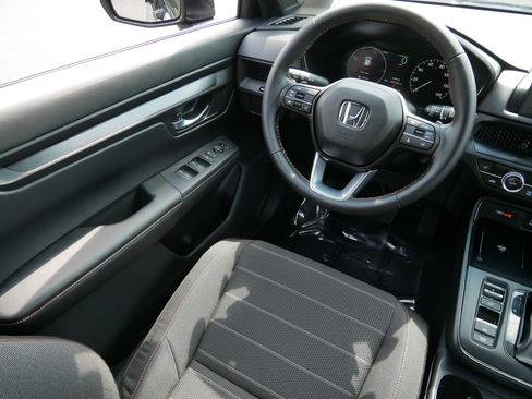 Used 2026 Honda CR-V Sport image 9