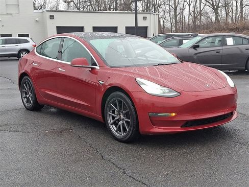 Used 2019 Tesla Model 3 Performance image 4