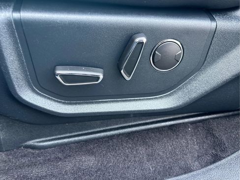 Used 2020 Ford Expedition Limited w/ Equipment Group 301A image 25