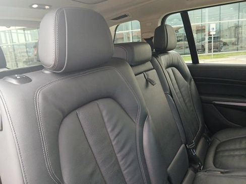 Used 2020 BMW X7 xDrive40i w/ Premium Package AWD/4WD image 11