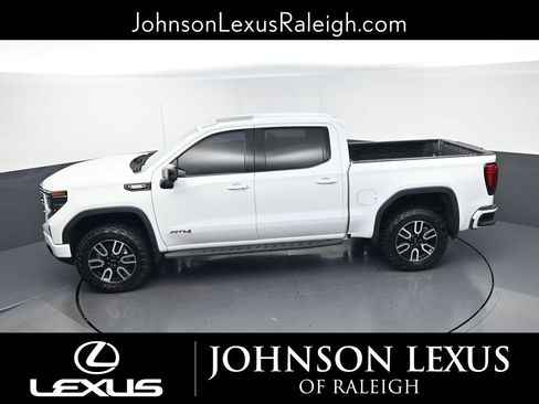 Used 2023 GMC Sierra 1500 AT4 w/ AT4 Premium Package AWD/4WD image 31