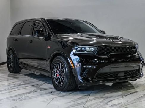 Used 2022 Dodge Durango SRT w/ Technology Group AWD/4WD image 8