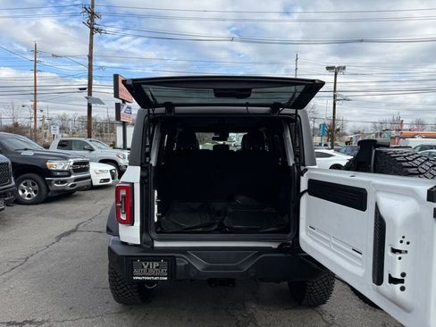 Used 2022 Ford Bronco Wildtrak image 31