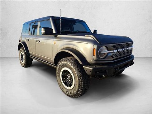 New 2025 Ford Bronco Badlands image 7
