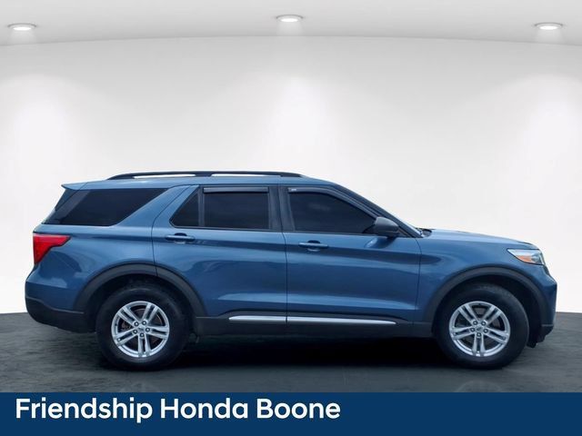 Used 2020 Ford Explorer XLT w/ Equipment Group 202A AWD/4WD image 7
