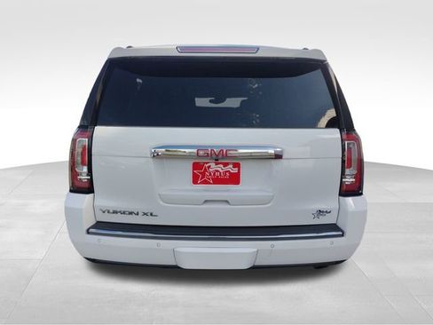 Used 2019 GMC Yukon XL Denali w/ Open Road Package image 5