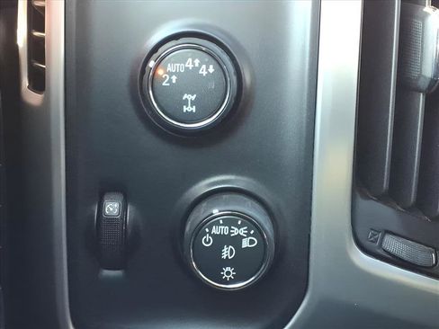 Used 2018 GMC Sierra 1500 SLT image 18