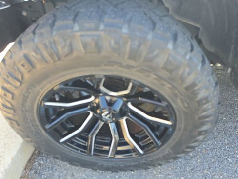 Used 2021 Jeep Wrangler Unlimited Sahara w/ Cold Weather Group AWD/4WD image 12