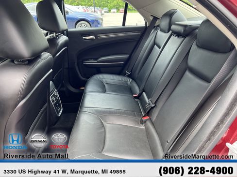 Used 2023 Chrysler 300 Touring L w/ Comfort Group image 24