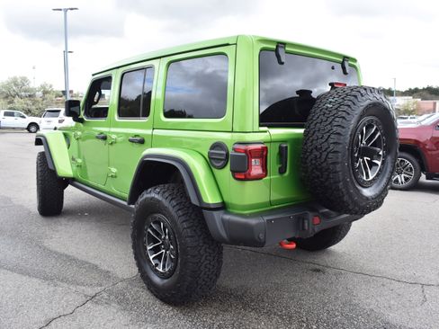 Used 2025 Jeep Wrangler Unlimited Rubicon image 7
