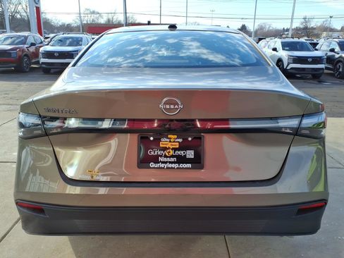 New 2026 Nissan Sentra SV w/ SV Convenience Package FWD image 8