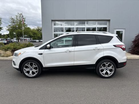 Used 2017 Ford Escape Titanium w/ Equipment Group 301A FWD image 2