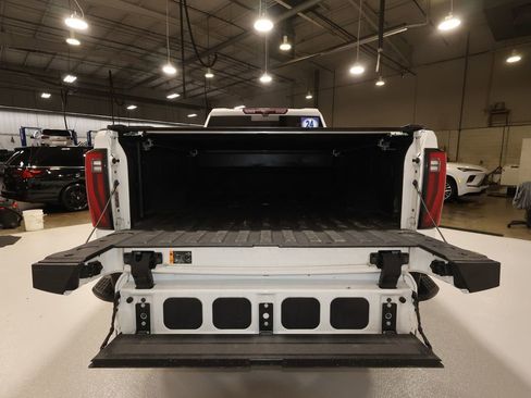 Used 2024 GMC Sierra 2500 Denali w/ Denali Reserve Package image 26