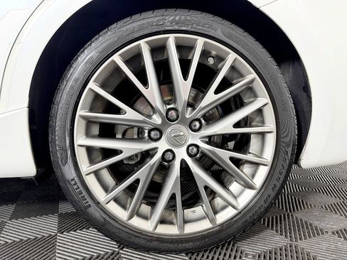 Used 2014 Lexus IS 250 w/ Luxury Package w/Gray Wood RWD image 23
