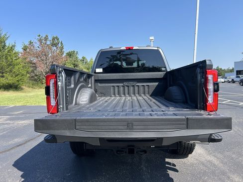 New 2026 Ford F250 Platinum w/ Platinum Plus Package AWD/4WD image 20
