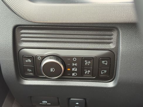 New 2026 Ford F250 Platinum image 16