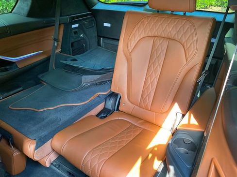 Used 2022 BMW ALPINA XB7 AWD/4WD image 10