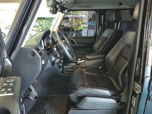 Used 2017 Mercedes-Benz G 550 image 4