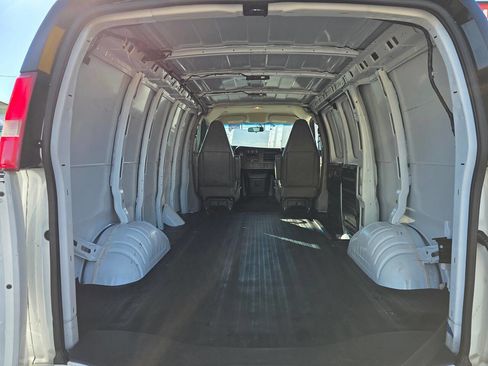 Used 2020 Chevrolet Express 2500 2500 3dr Cargo Van w/ Safety Package image 12