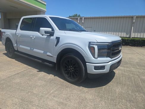 Used 2025 Ford F150 Lariat w/ Equipment Group 502A High AWD/4WD image 15