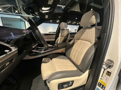 Used 2023 BMW X7 M60i w/ Executive Package image 11