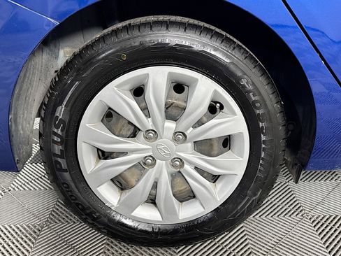 Used 2021 Hyundai Accent SE image 31