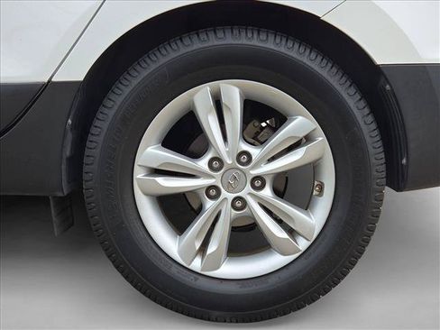 Used 2013 Hyundai Tucson GLS FWD image 15
