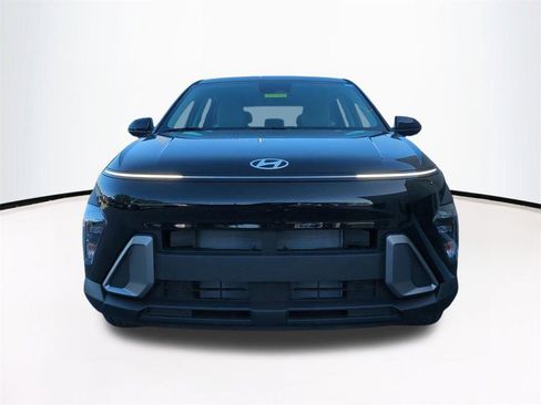 New 2026 Hyundai Kona SE image 3