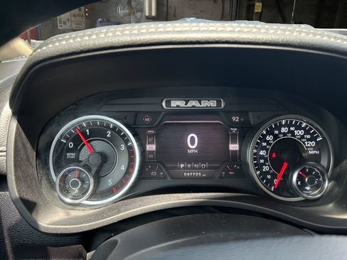 Used 2022 RAM 3500 Laramie AWD/4WD image 21