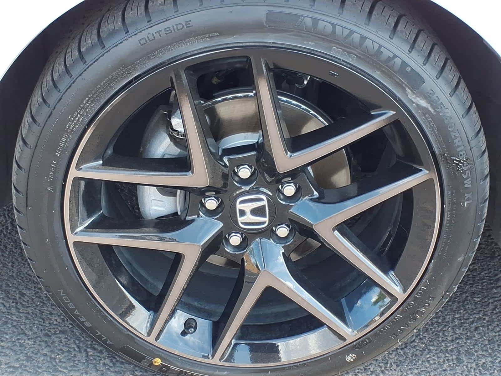 Used 2024 Honda Civic Sport Touring image 12