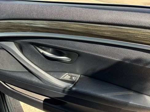Used 2013 BMW 528i Sedan RWD image 17