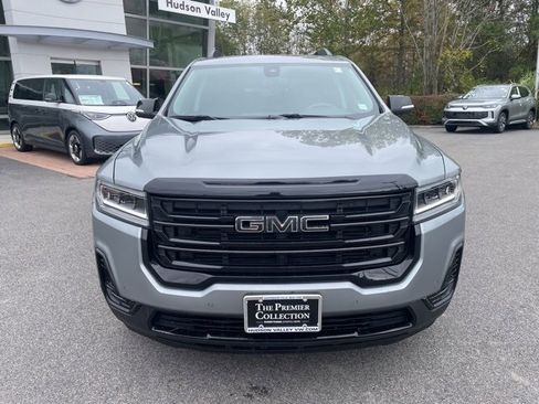 Used 2023 GMC Acadia SLE w/ Driver Convenience Package image 6