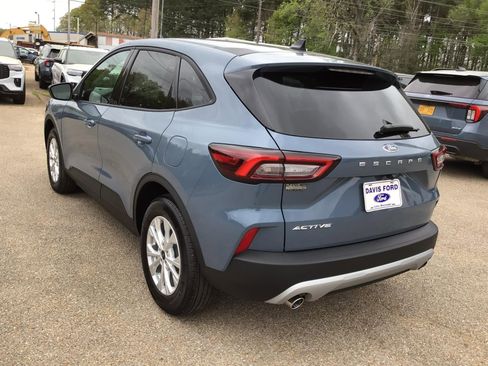 New 2026 Ford Escape Active image 9