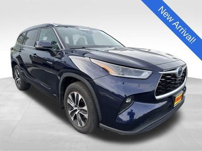 Used 2021 Toyota Highlander XLE