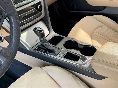 Used 2016 Hyundai Sonata SE image 16