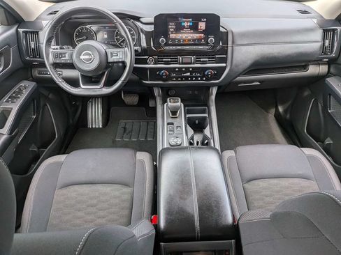 Used 2024 Nissan Pathfinder SV AWD/4WD image 20