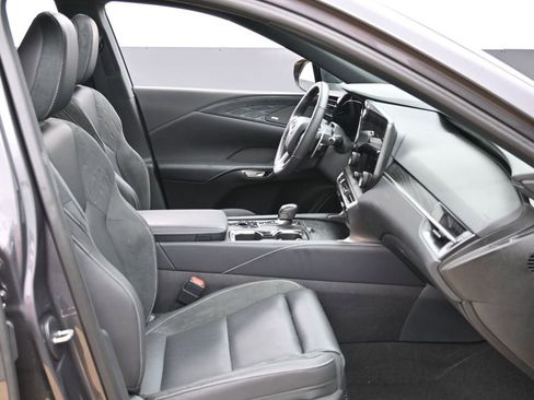 Used 2025 Lexus RX 350 w/ Convenience Package image 34