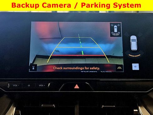 Used 2024 Toyota Venza XLE image 20