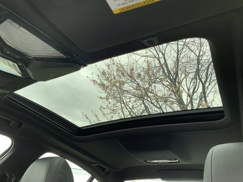 Used 2019 BMW 530i w/ M Sport Package image 28