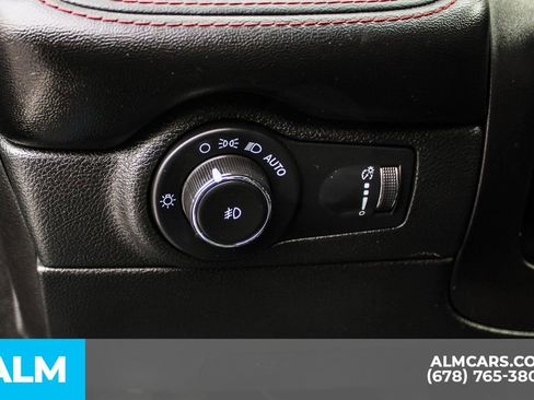 Used 2023 Dodge Durango GT image 31