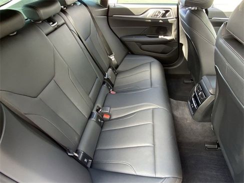 Used 2025 BMW i4 eDrive40 image 14