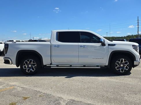 Used 2022 GMC Sierra 1500 SLT image 6